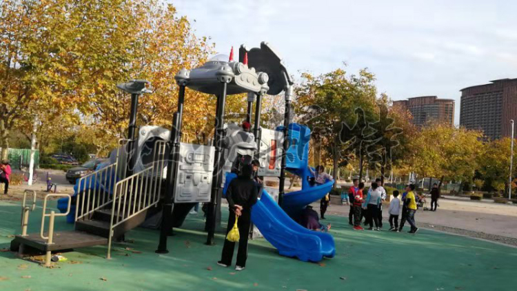 �Ƶ������´�㳡