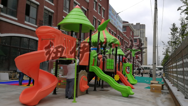 �ൺ�и���������ѧУ